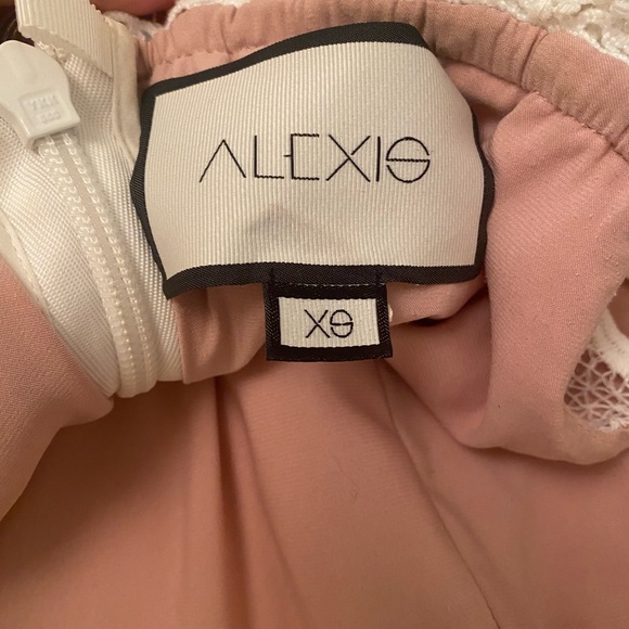 Alexis romper - Picture 3 of 4